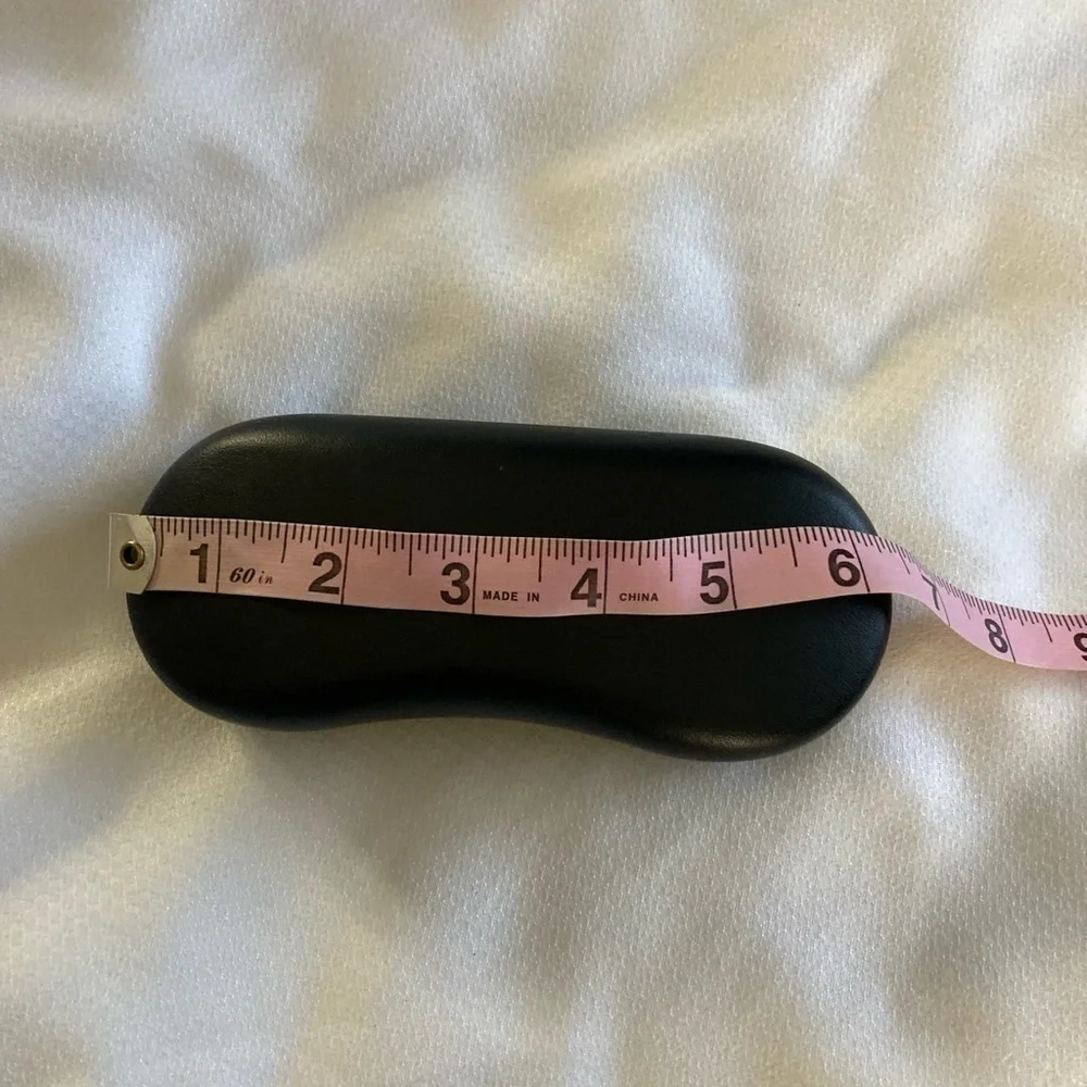 Vera Wang | Sunglasses Case or Eyeglasses Case